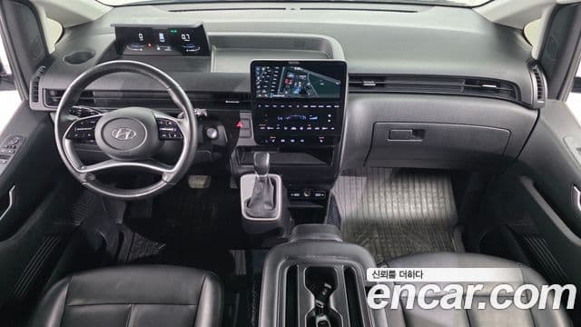 Hyundai Staria 2023 — Фото 7/20