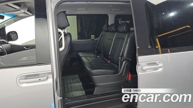 Hyundai Staria 2023 — Фото 11/20