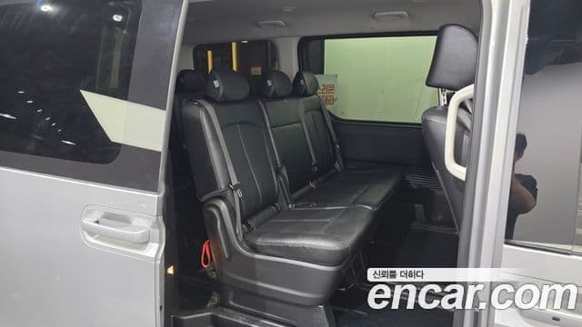 Hyundai Staria 2023 — Фото 12/20