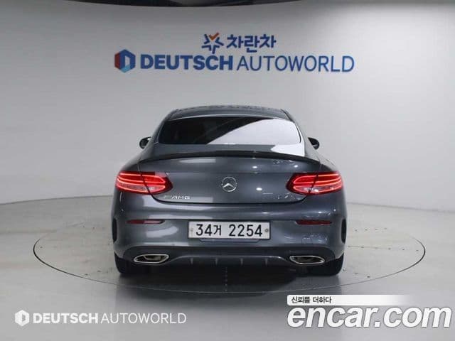 Mercedes-Benz C-Class 2018 — Фото 3/20