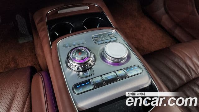 Genesis G90 2022 — ფოტო 9/20