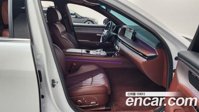 Genesis G90 2022 — Photo 40/42