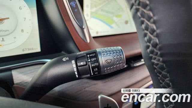 Genesis G90 2022 — Photo 38/42