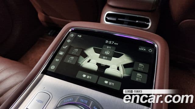 Genesis G90 2022 — Photo 35/42