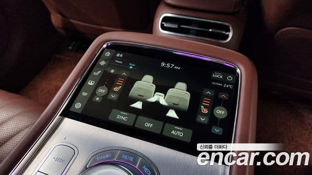 Genesis G90 2022 — Photo 2/42
