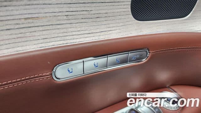 Genesis G90 2022 — Photo 5/42