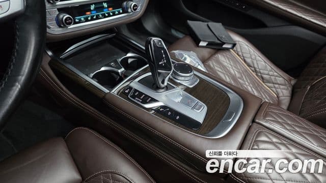 BMW 7 Series 2021 — Фото 9/20
