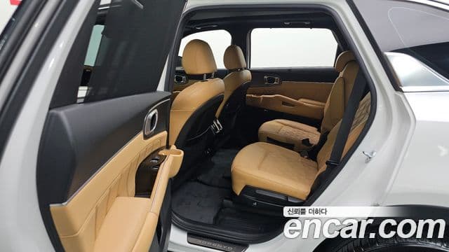 Kia Sorento 2020 — ფოტო 19/20