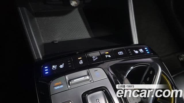 Hyundai Tucson Hybrid 2022 — ფოტო 18/32