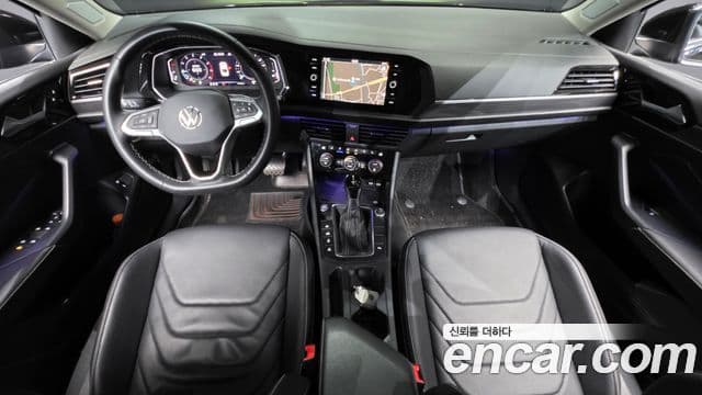 Volkswagen Jetta 2022 — ფოტო 6/20