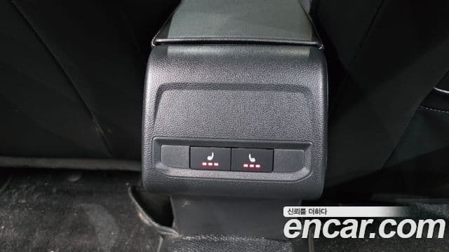 Volkswagen Jetta 2022 — ფოტო 18/20