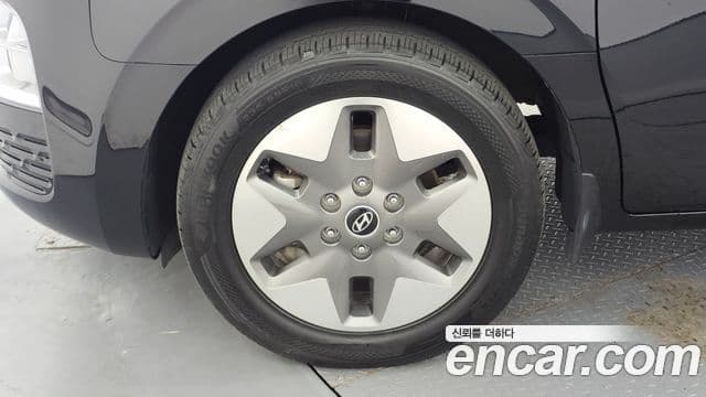 Hyundai Staria 2024 — ფოტო 5/20