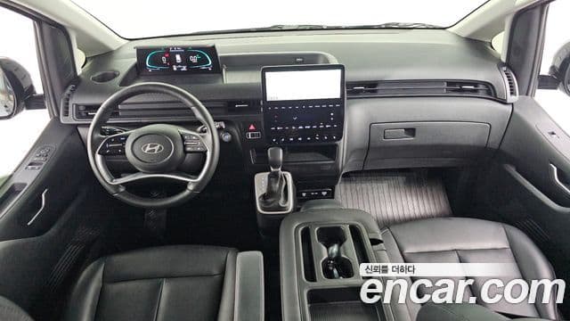 Hyundai Staria 2024 — ფოტო 7/20