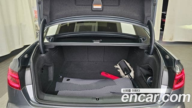 Audi A4 2019 — Şəkil 20/20