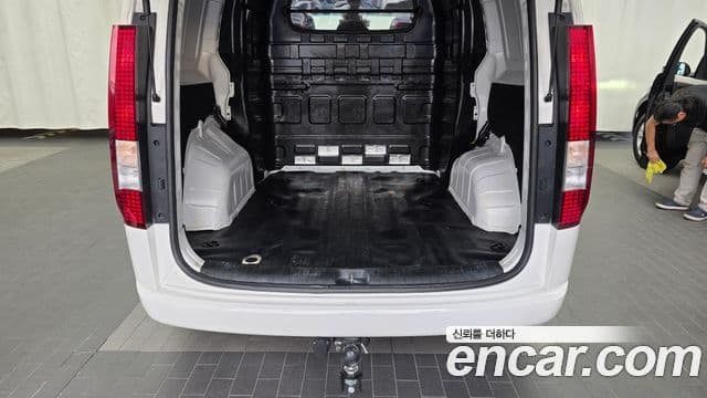 Hyundai Staria 2022 — Şəkil 20/20