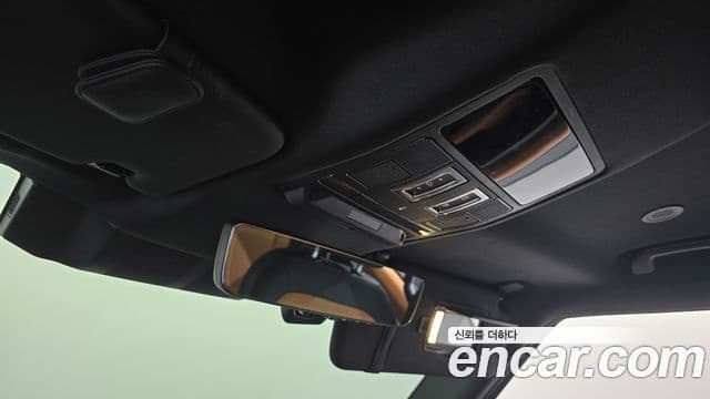 Land Rover Defender 2024 — Photo 29/37