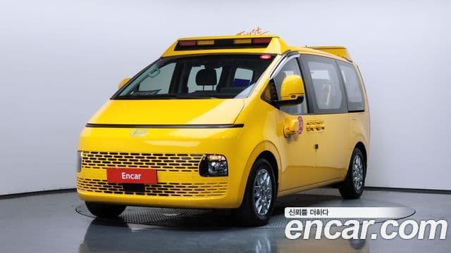 Hyundai Staria 2025 — Şəkil 1/20