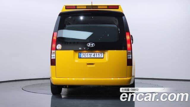 Hyundai Staria 2025 — Şəkil 4/20