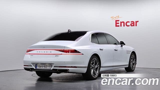 Genesis G90 2022 — Şəkil 2/20