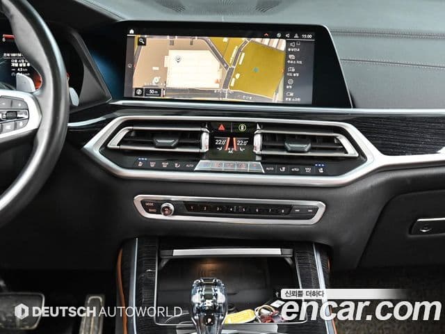 BMW X7 2020 — ფოტო 14/20