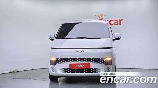 Hyundai Staria 2023 — Фото 3/20