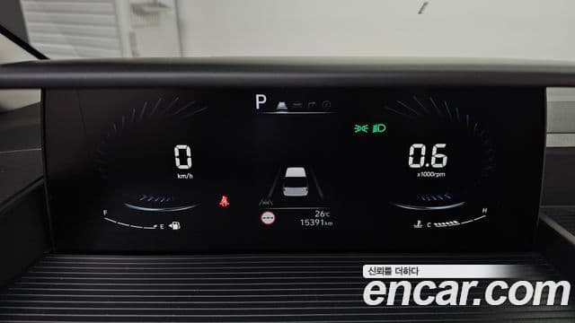 Hyundai Staria 2023 — Фото 8/20