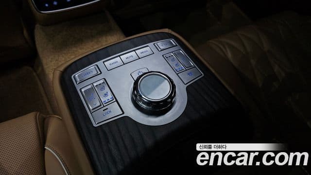 Genesis Electrified G80 2025 — Şəkil 19/20