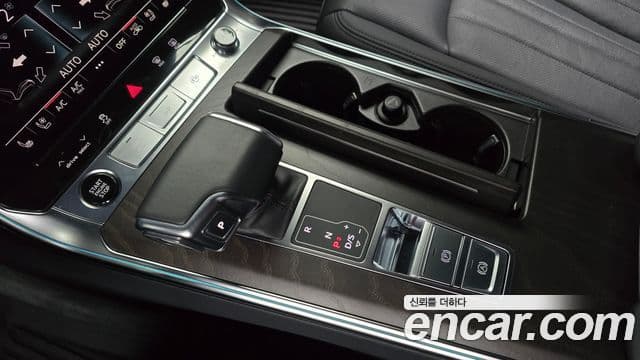 Audi A6 2021 — Şəkil 9/20