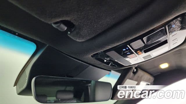 Hyundai Grandeur Hybrid 2025 — Photo 8/40