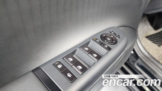 Hyundai Grandeur Hybrid 2025 — Photo 39/40