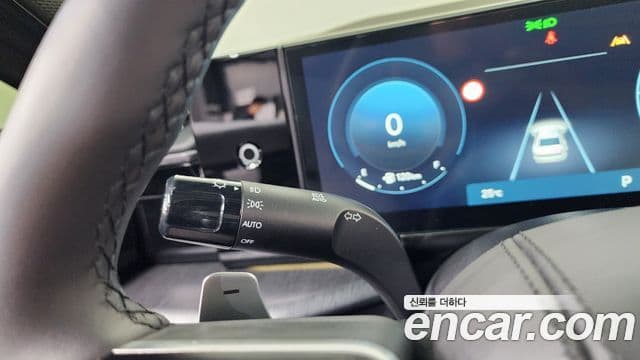 Hyundai Grandeur Hybrid 2025 — Photo 6/40