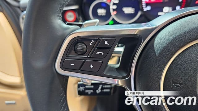 Porsche Panamera 2018 — Şəkil 6/46