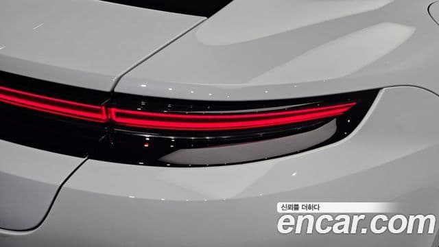Porsche Panamera 2024 — Photo 18/38