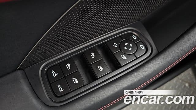 Porsche Panamera 2024 — Photo 34/38