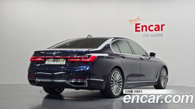 BMW 7 Series 2020 — ფოტო 2/20