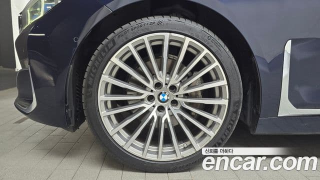 BMW 7 Series 2020 — ფოტო 5/20