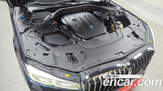 BMW 7 Series 2020 — ფოტო 6/20