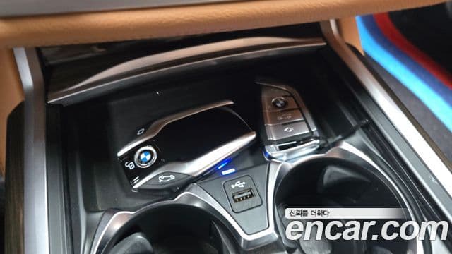 BMW 7 Series 2020 — ფოტო 8/33