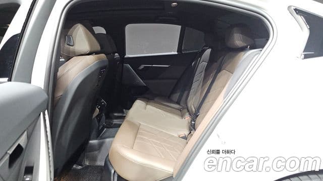 BMW 5 Series 2024 — Photo 12/35