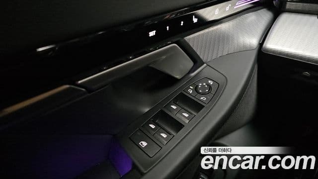BMW 5 Series 2024 — Photo 7/35