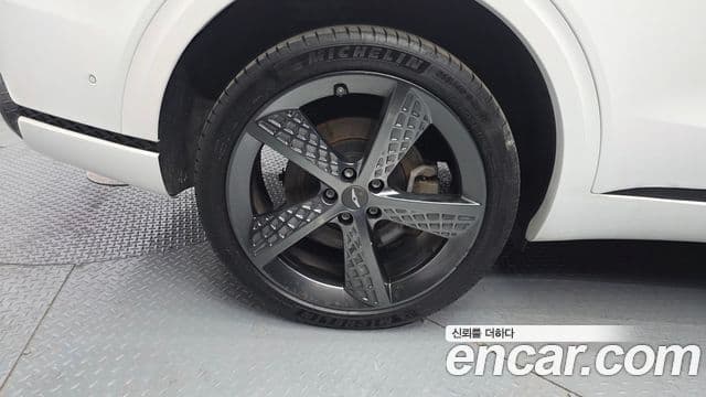 Genesis GV70 2021 — Şəkil 5/20