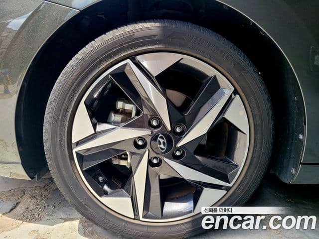 Hyundai Avante 2020 — ფოტო 5/10