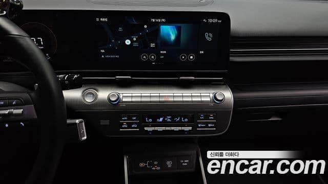 Hyundai Kona 2023 — Фото 13/20