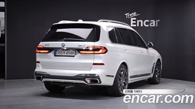 BMW X7 2024 — Фото 2/20