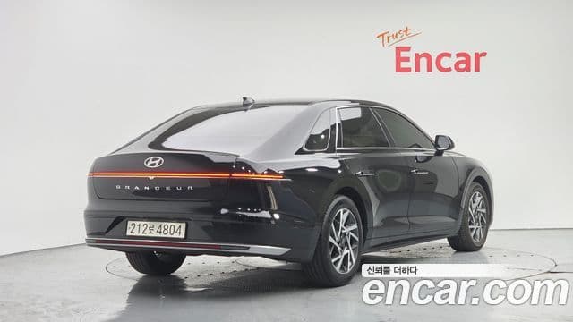 Hyundai Grandeur 2023 — ფოტო 2/20