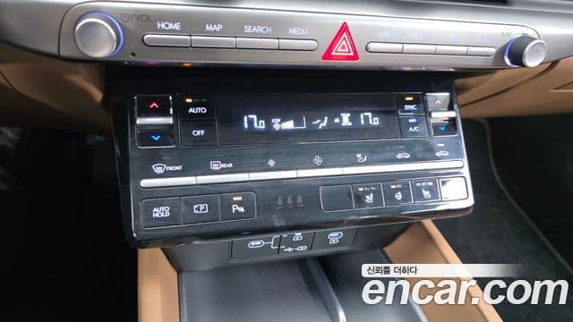 Hyundai Grandeur 2023 — ფოტო 17/20