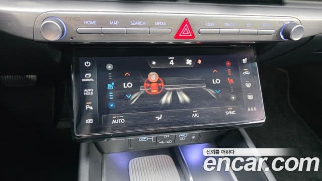 Hyundai Grandeur 2023 — ფოტო 17/20