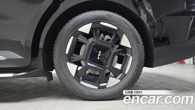 Kia Carnival 2024 — ფოტო 20/20