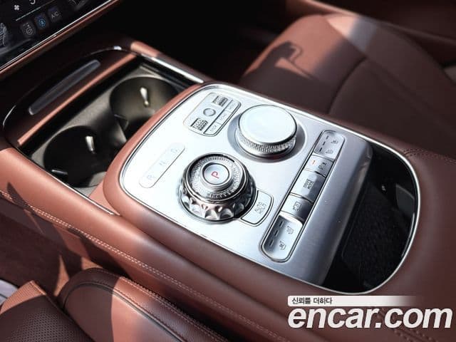 Genesis G90 2022 — Şəkil 8/20