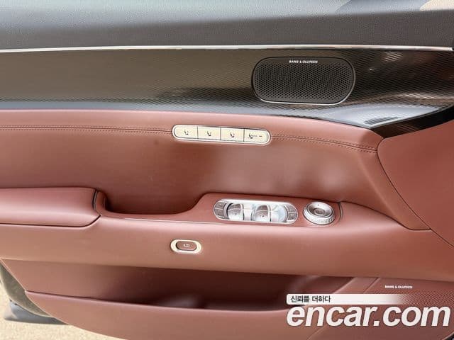 Genesis G90 2022 — Şəkil 13/20